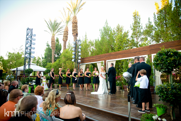 Wedding at the Silverton Hotel Casino. Photo by KMH Photography.