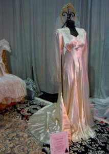 A Look into the Past: Vintage Wedding Dress Idea Gallery for ...
